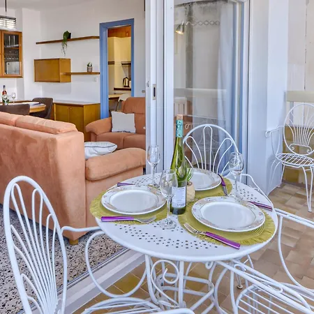 In With Terrace Views Διαμέρισμα Ρόζες