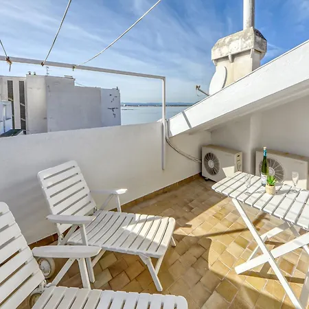 Διαμέρισμα In With Terrace Views