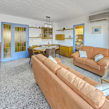In With Terrace Views *