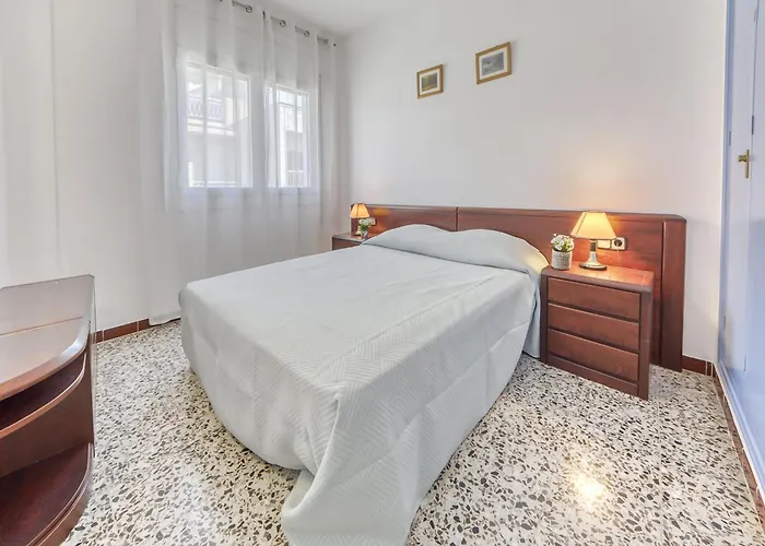 Lejlighed In With Terrace Views