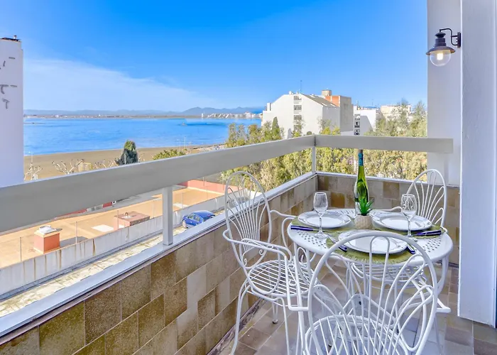 In With Terrace Views