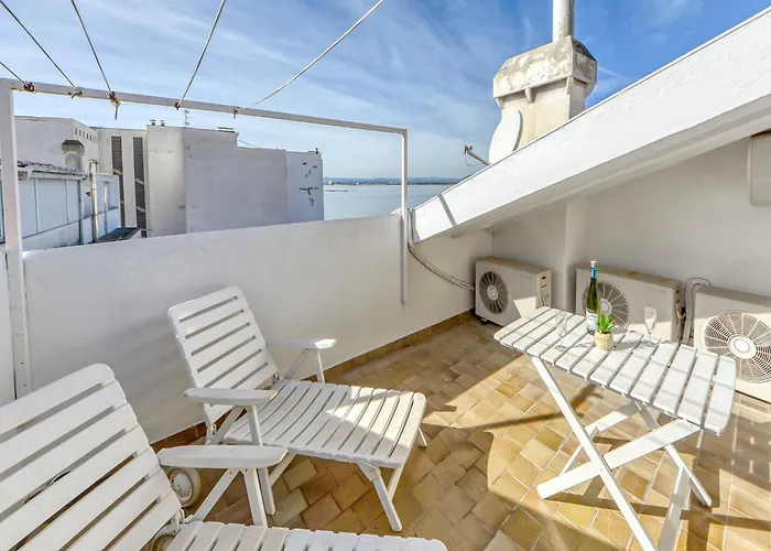 Апартаменты In With Terrace Views